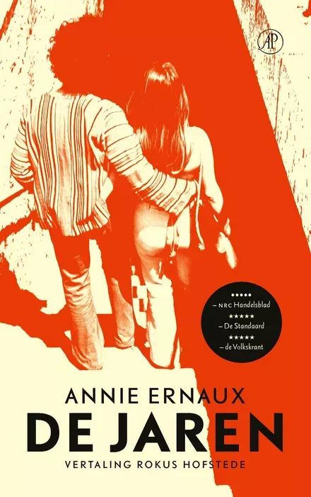 Cover van boek Annie Ernaux, De jaren ('Les Années'. 2008), De Arbeiderspers, 2020