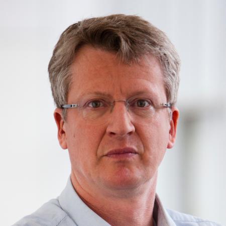 Tom Sauer